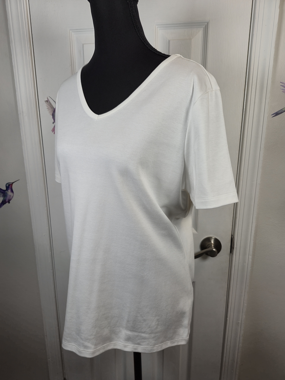 L.L. Bean Supima Cotton V-Neck Tee White Large - Picture 3 of 5